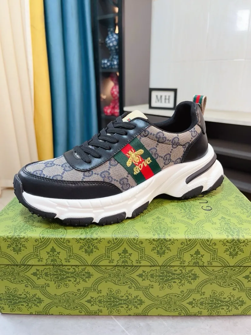 Men's shoes 💰458🌹🌹[GUCCI] Gucci's new lace-up casual men's shoes are on the market first, and the materials and workmanship are superior to all versions on the market. The highest quality shipped first-layer cowhide with imported original perforated materials➕Genuine leather lining, privately molded soft outsole, high foot comfort, imported special materials highlight the brand's unique charm, high-end customization 38-44